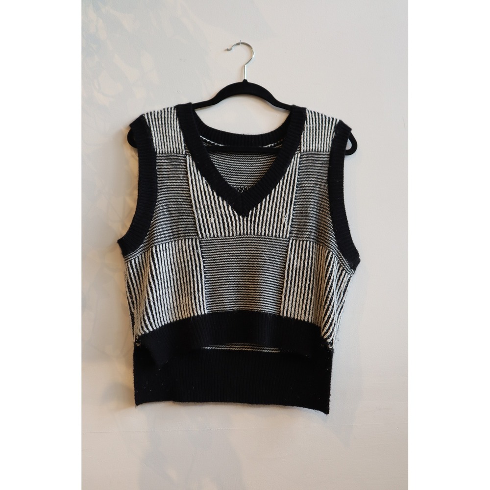 Black White Patchwork Striped Knit Sweater Vest V-Neck Sleeveless Top